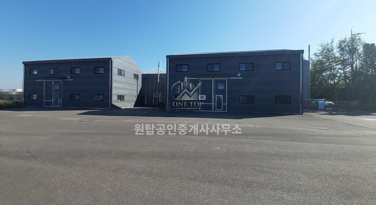 향남공장임대 • 60평x2개동 • 아주 넓은 단독마당 784평 • 주변 민원없고 트레일러 진입가능 • 탁 트인 멋진조망 • 야적장추천 • 화성공장창고임대 사진 3