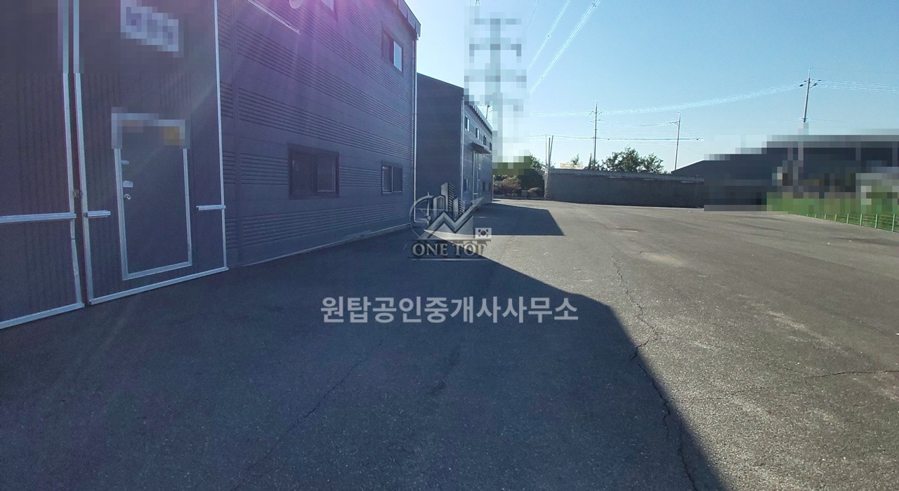 향남공장임대 • 60평x2개동 • 아주 넓은 단독마당 784평 • 주변 민원없고 트레일러 진입가능 • 탁 트인 멋진조망 • 야적장추천 • 화성공장창고임대 사진 4